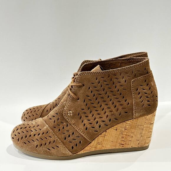 Toms perforated leaf booties suede leather lace up cork wedge size 8M EUC - Picture 3 of 7